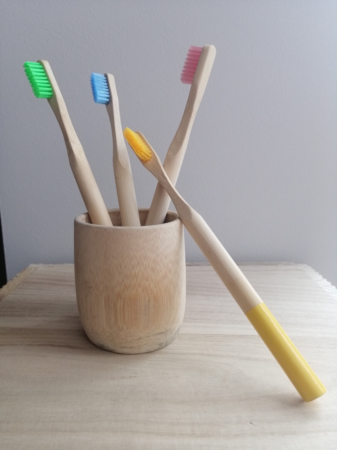 Tandenborstel Bamboe volwassenen gekleurd