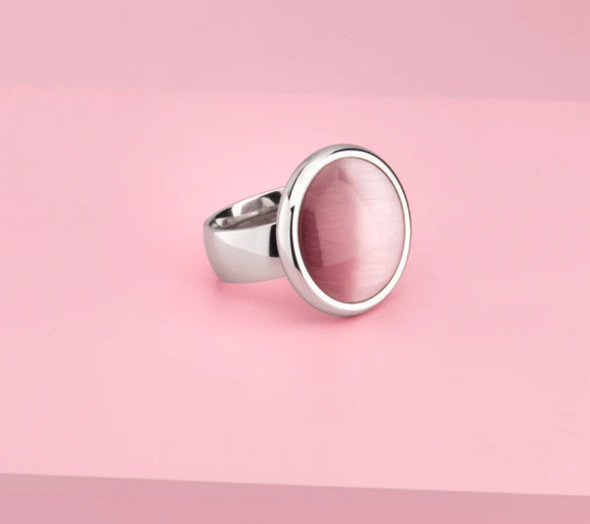 Melano Kosmic Stand Out Ring