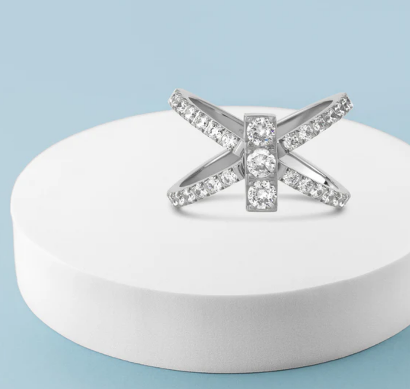 Melano Twisted Sparkling Daisy Ring Set