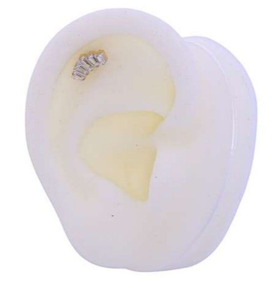 Labret helix/flat/conch piercing in goud 5 kristallen motief Titanium