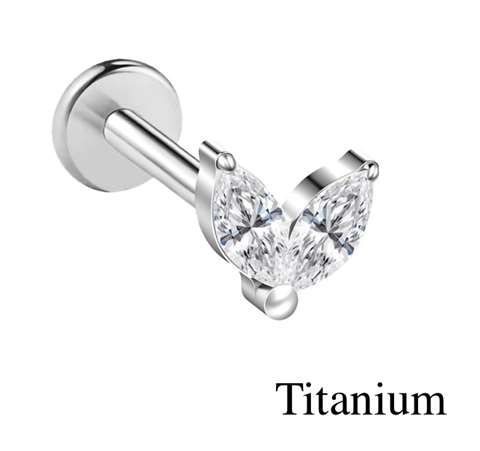 Labret/helix/tragus piercing vlinder met witte kristallen