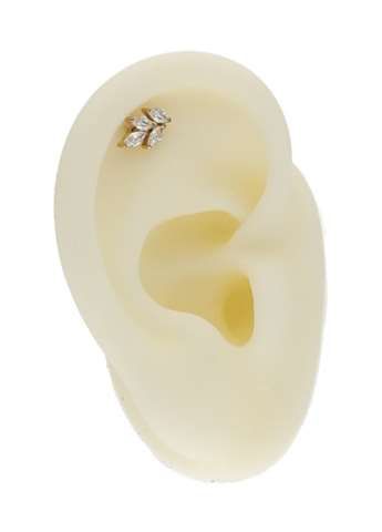 Helix/tragus piercing in goud titanium met een boompje