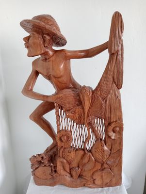 Statue de pêcheur chinois, sculptée à la main dans du bois de suar