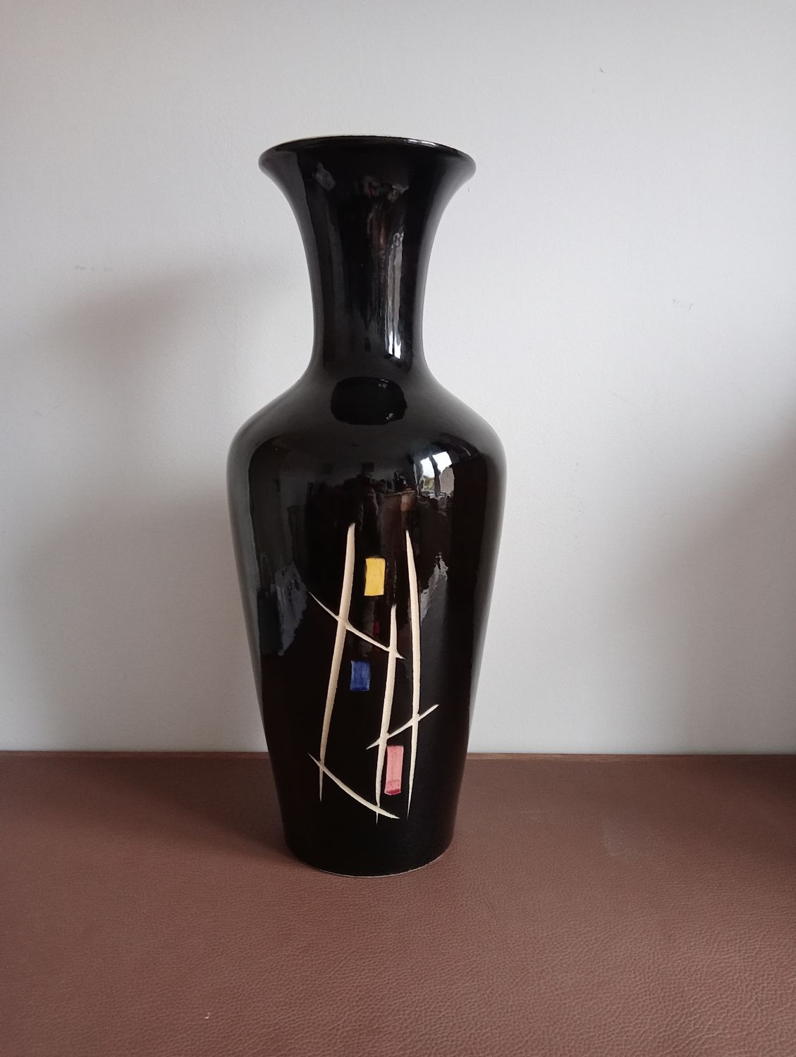 Vintage Black design vase by Scheurich, 1950s Vintage Black design vase by Scheurich, 1950s
