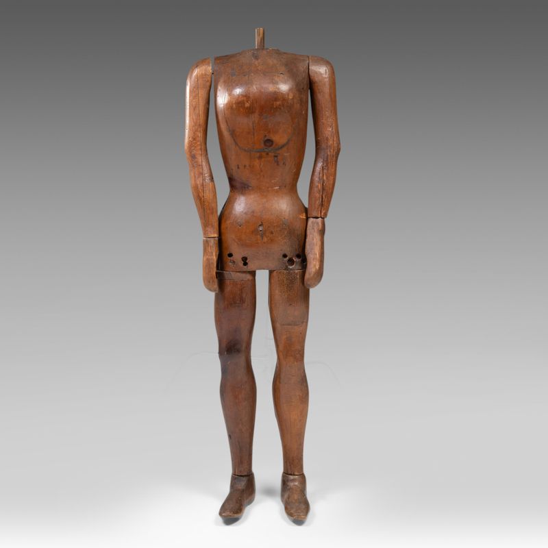 Mannequin laïc articulé en bois, France, XIXe siècle - Bel état - H 145 cm