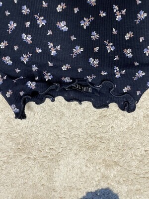 Longsleeve Bloemetjes donkerblauw