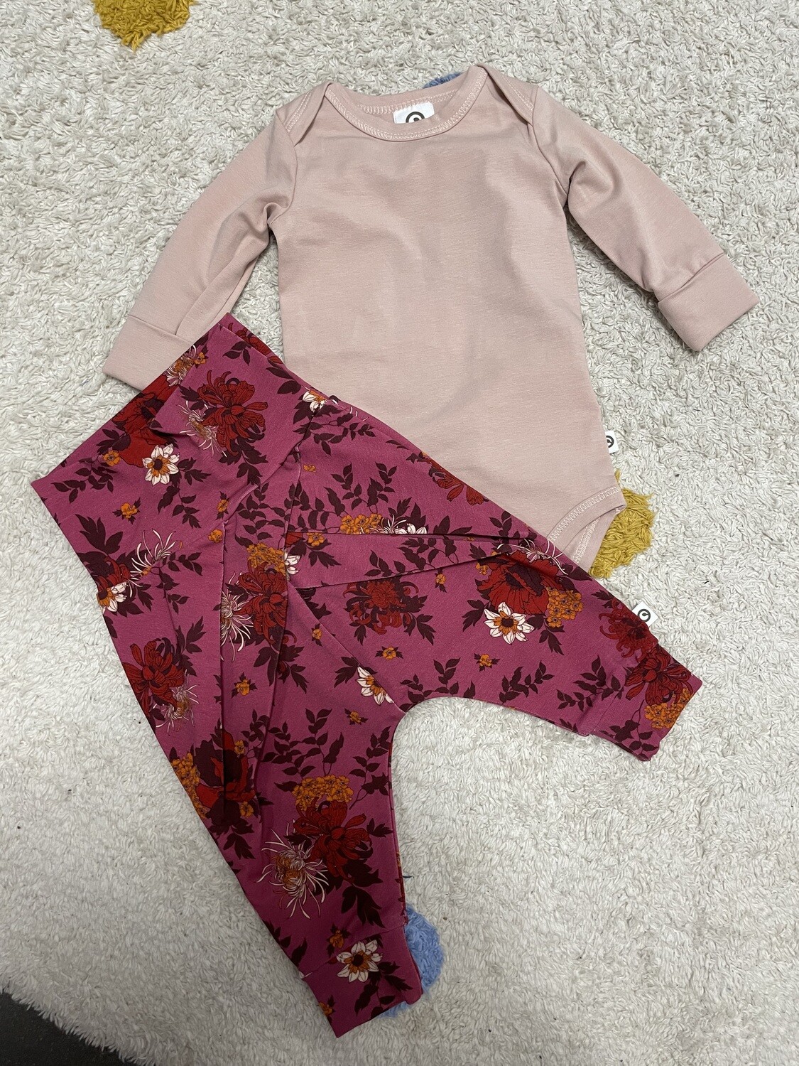 Bloomy pants Berryred musli
