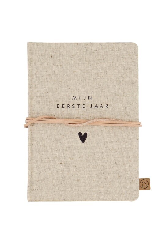 LINNEN BOEK MIJN EERSTE JAAR