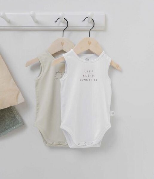 ZUSSS MOUWLOOS ROMPERTJE KLEIN ZONNETJE WIT