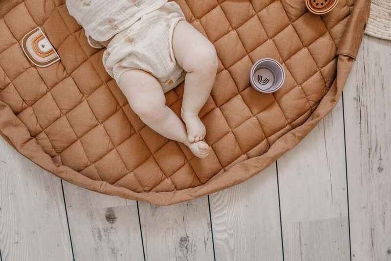 ORGANIC BABY SPEELMAT &amp; OPBERGTAS - TAWNY BROWN