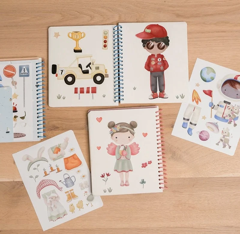 Little Dutch Aankleed- en stickerboek Jim &amp; Friends
