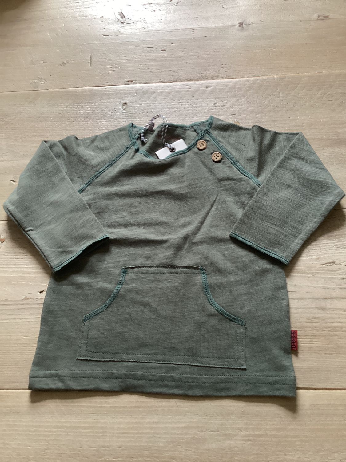 T-shirt groen met zakje