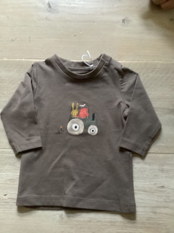 T-shirt tractor 56