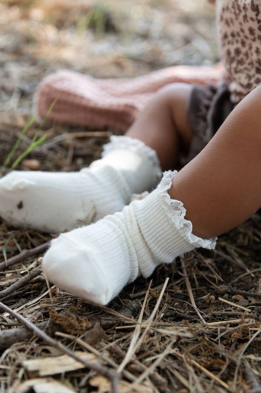 Bamboom CREAM Babysokjes met bamboe kant