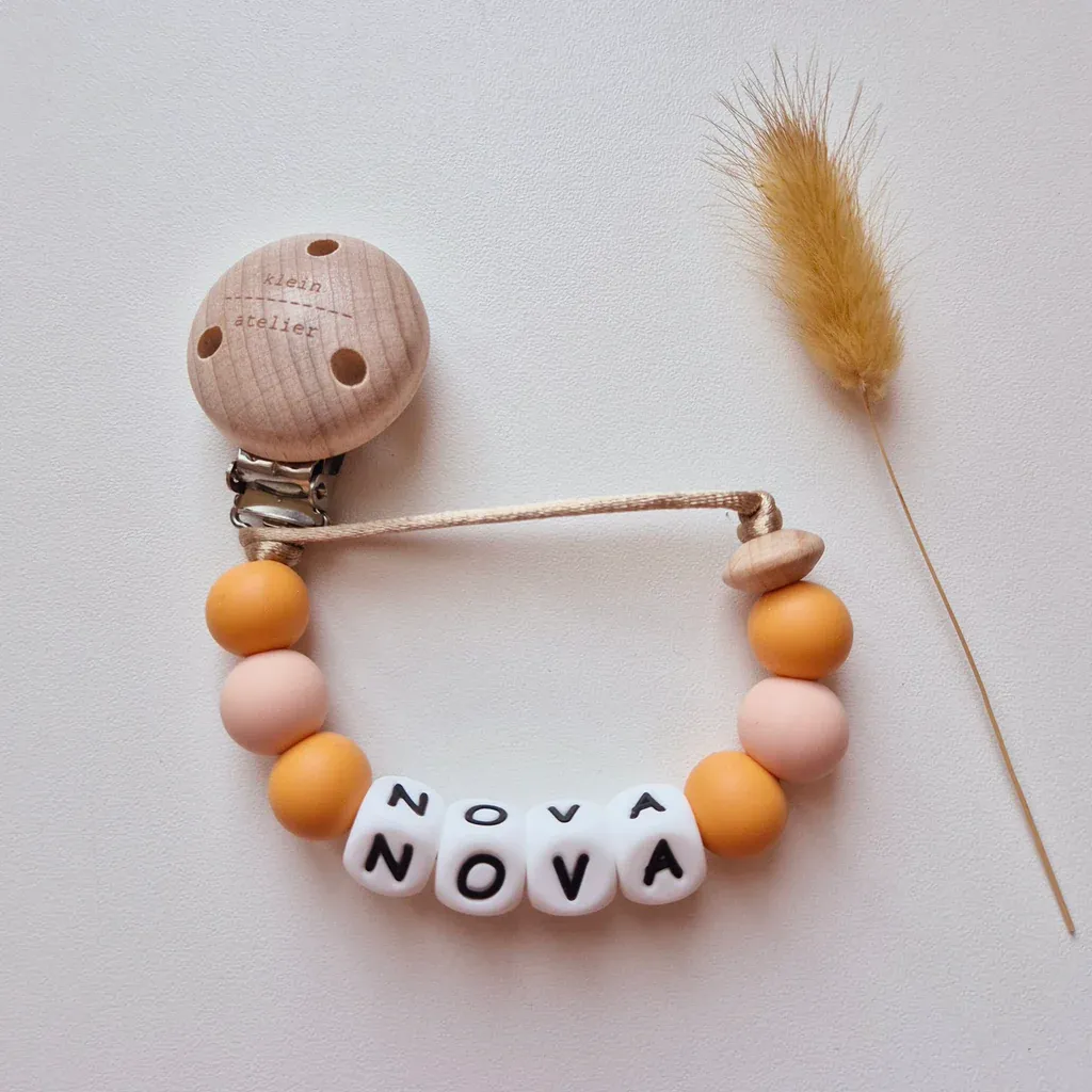 Fopspeenketting met naam uni of duo-color