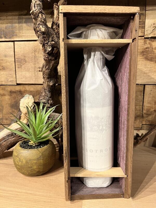 Nosotros Malbec Houten Kist 1 Fles Nosotros Malbec Houten Kist 1 Fles