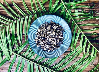 Comfrey Root, Dried