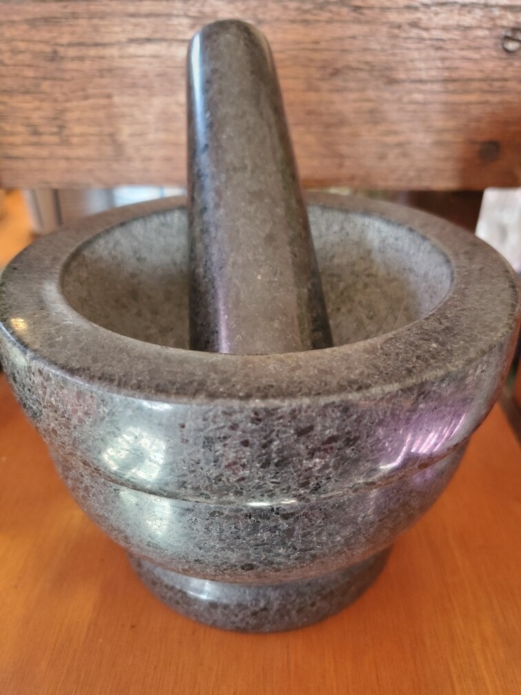 Mortar & Pestle- Black Granite- 7"