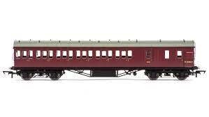 Hornby R4691A 57' non-corridor brake third M20788M in BR maroon