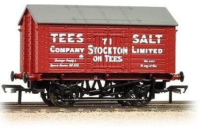 Bachmann 33-183 10 Ton salt wagon in Tees Salt livery