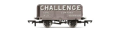 Hornby R60193 7 Plank Wagon, Challenge Coal Company - Era 3