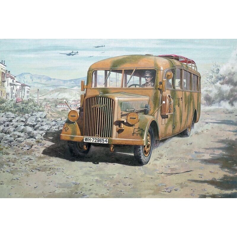 Roden 726 Opel Blitz Omnibus W39 (Late WWII service) 1:72 Scale Plastic Model Kit