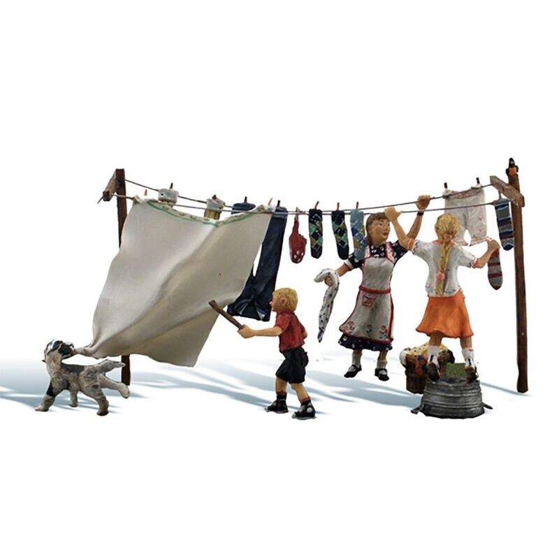 Woodland Scenics A1936 Wash Day Getaway HO/OO Scale