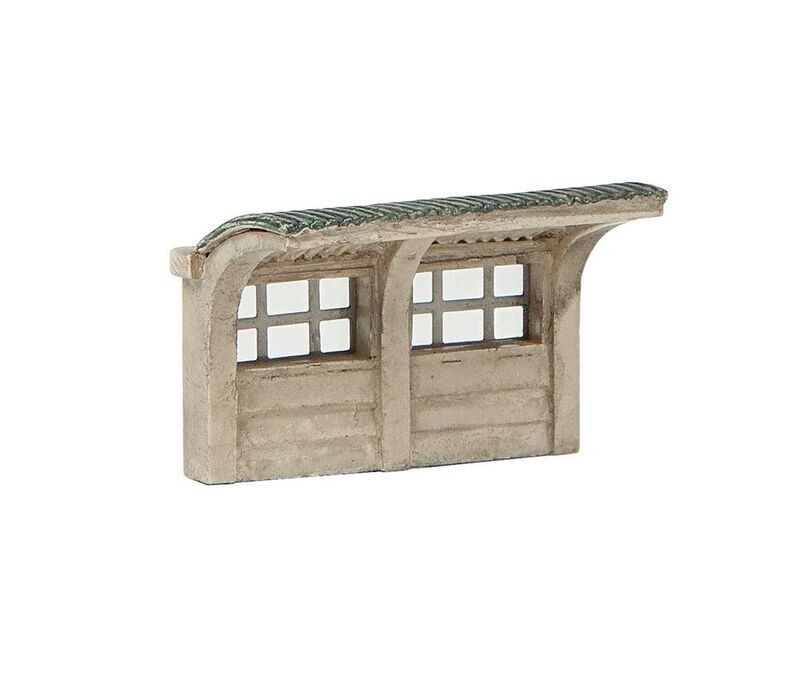 Graham Farish 42-593 Scenecraft Concrete Bus Shelter N Gauge