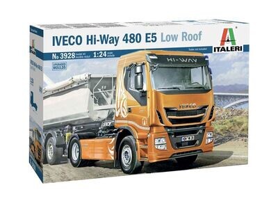 Italeri 3928- IVECO Hi-Way 480 E5 Low Roof 1:24 Scale Plastic Model Kit