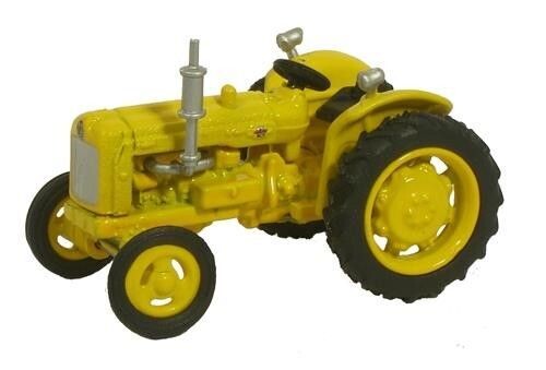 Oxford Diecast Fordson Tractor Yellow Highways (76TRAC003) 1:76 (OO) Scale Model