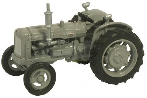 Oxford Diecast Fordson Tractor Matt Grey (76TRAC004) 1:76 (OO) Scale Model