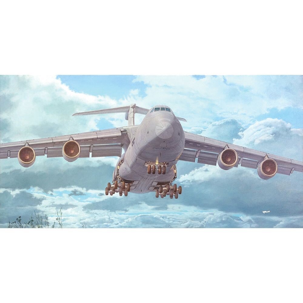 Roden 332 C-5M Super Galaxy 1:144 Scale Plastic Model Kit