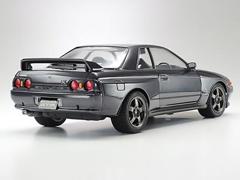 Tamiya 24090 Nissan Skyline GTR 1:24 Scale Plastic Model Kit