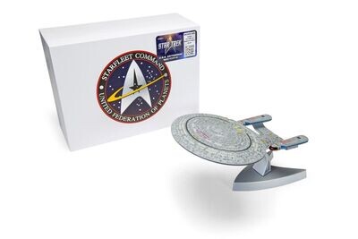 Corgi CC96611 Star Trek - USS Enterprise NCC-1701-D (The Next Generation) Diecast Model