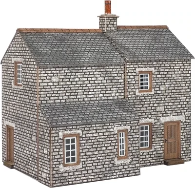 Metcalfe PN159 N Scale Crofter's Cottage Card Kit
