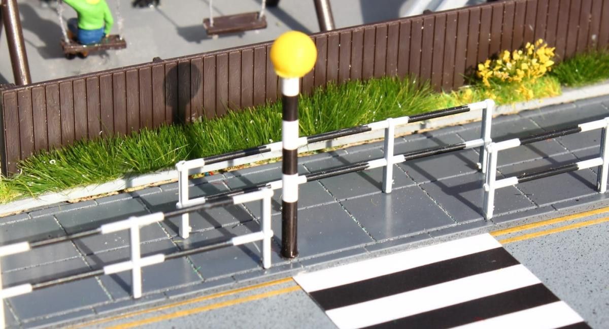 Gaugemaster GM383 Railings (6) OO Scale
