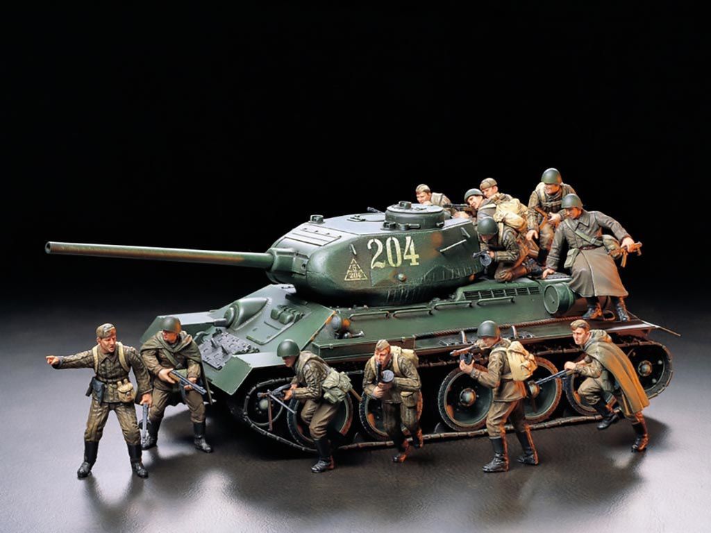 Tamiya 35207 Russian Army Assault Infantry 1:35 Scale Plastic Model Kit