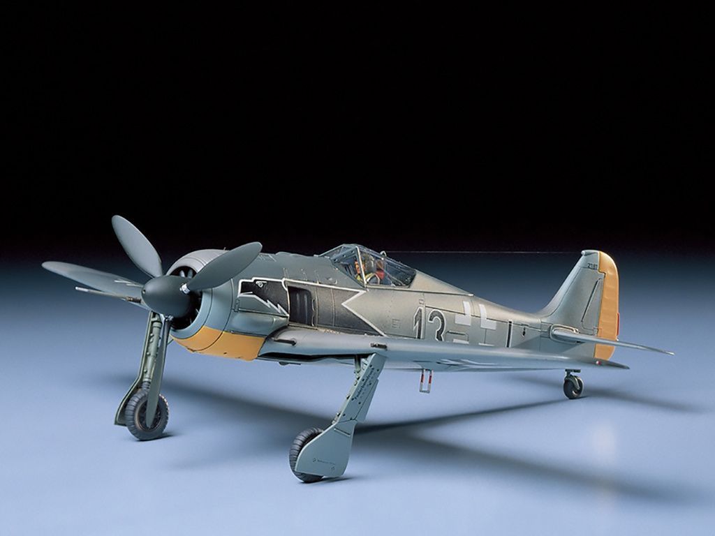 Tamiya 61037 Focke-Wulf FW190 A-3 1:48 Scale Plastic Model Kit