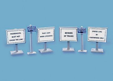 Modelscene by Peco 5093 Trespass and Board Signs 5 pcs OO/HO Gauge