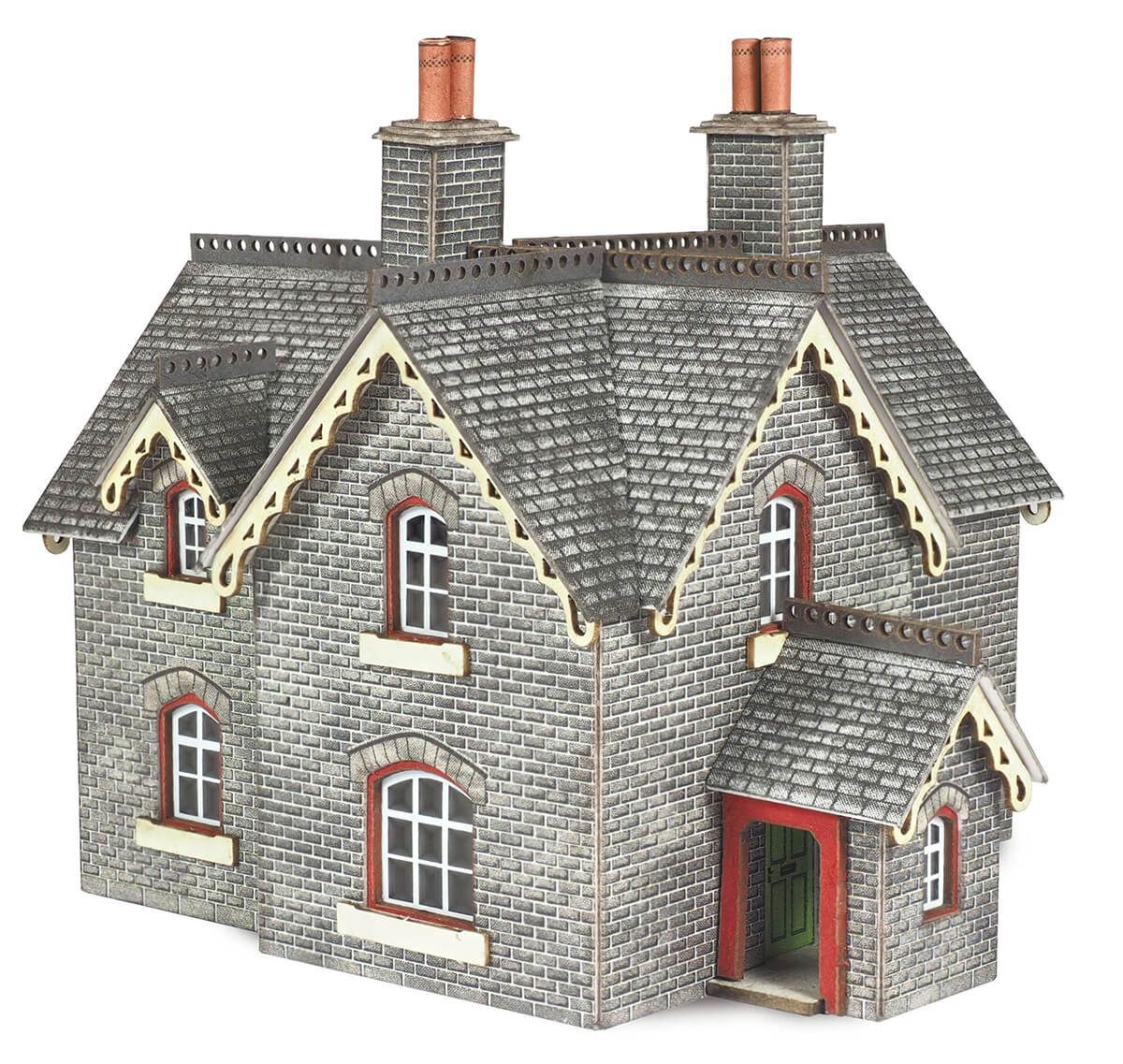 Metcalfe PN935 N Scale Settle/Carlisle Railway Station Masters House Card Kit