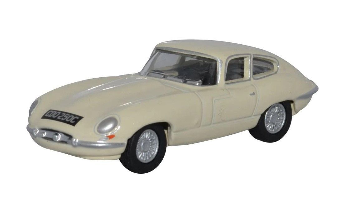 Oxford Diecast Jaguar E Type Coupe Old English White (76ETYP004) 1:76 (OO) Scale Model