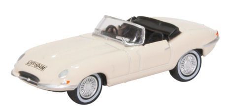 Oxford Diecast Jaguar E Type White (76ETYP013) 1:76 (OO) Scale Model