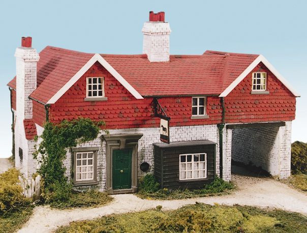 Wills Kits CK13 Black Horse Inn Kit OO/HO Gauge