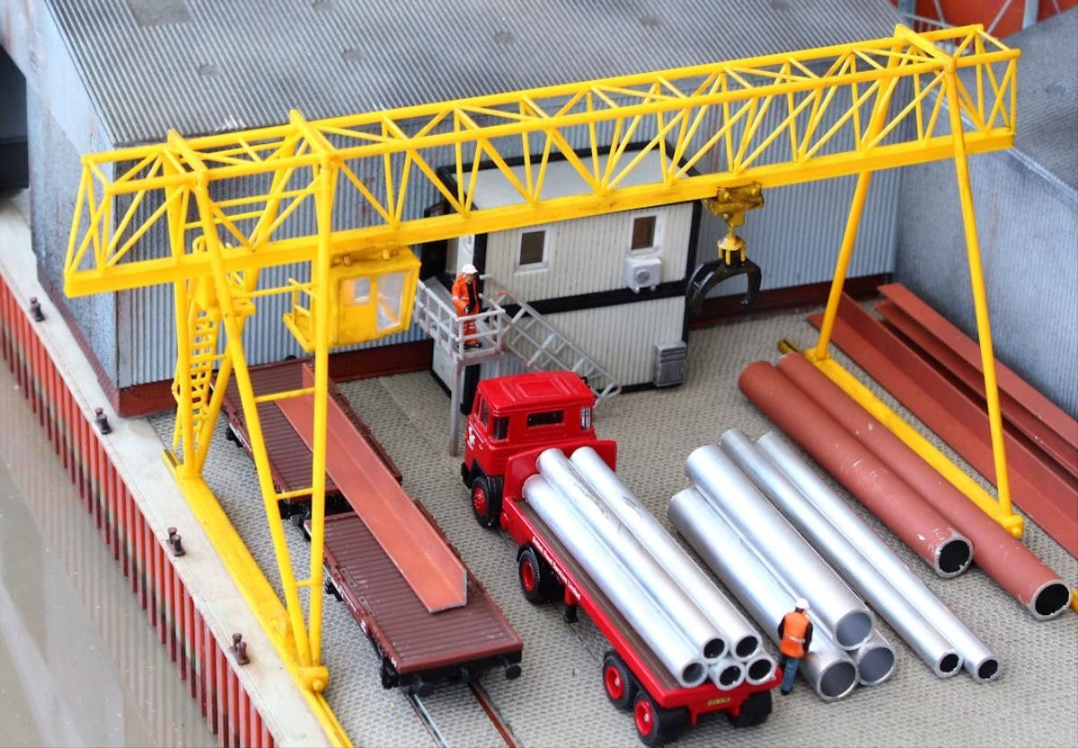 Gaugemaster GM488 Fordhampton Overhead Gantry Crane OO Scale