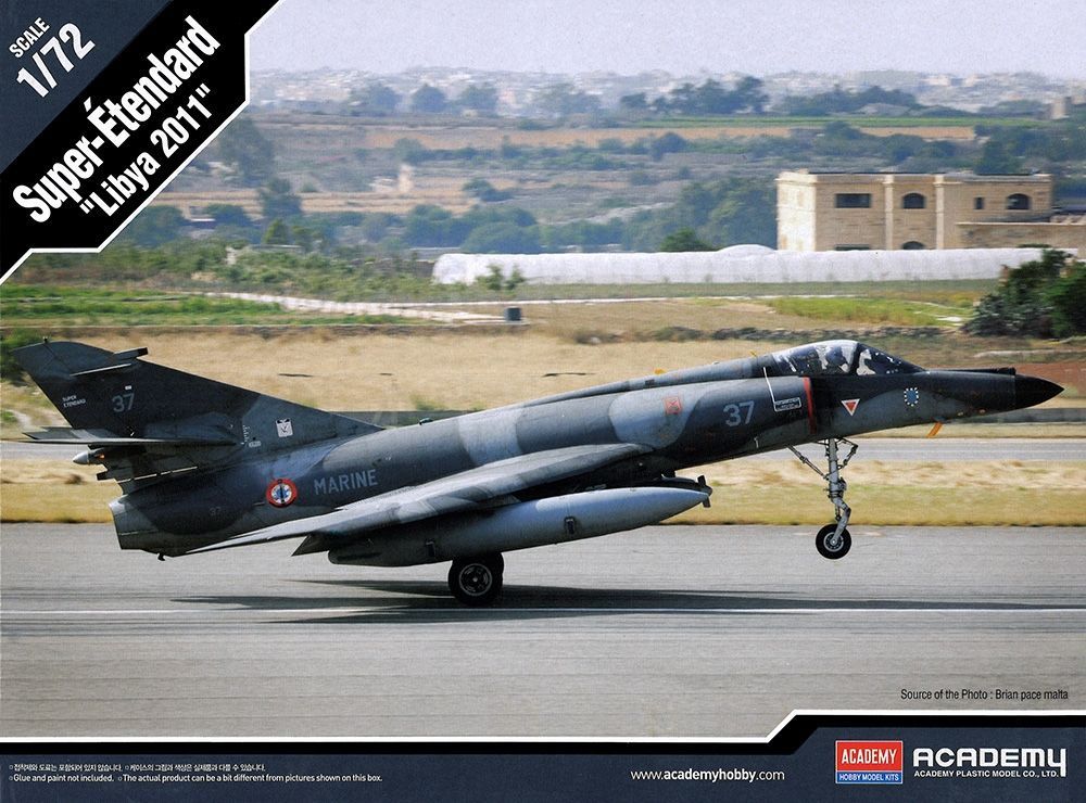 Academy 12431 French Marine Super Étendard Fighter Aircraft 1:72 Scale Plastic Model Kit