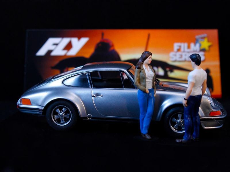 Fly E2065 Porsche Porsche 911S 60th Anniversary with 2 Figurines Slot Car