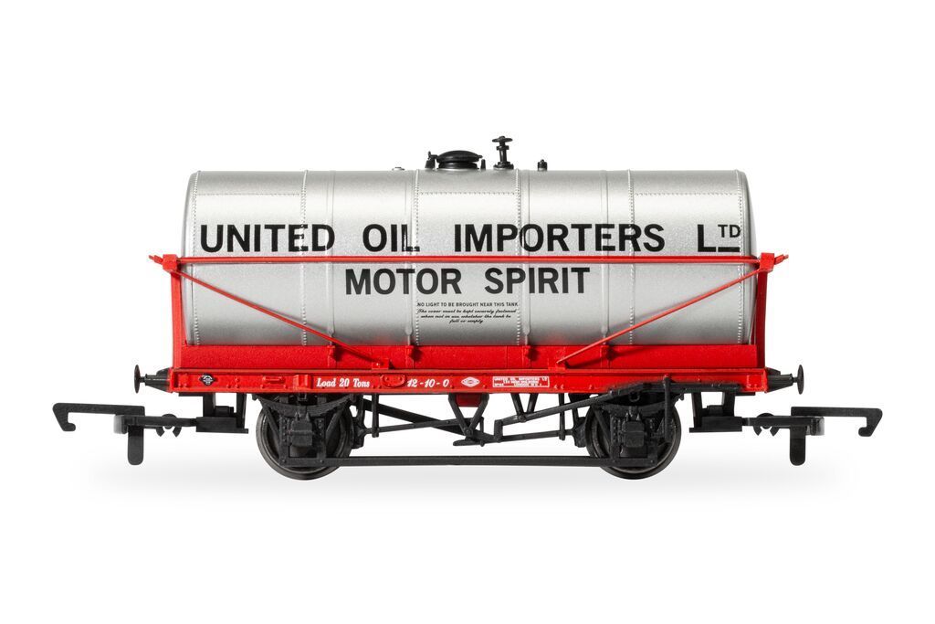 Hornby R60293 United Oil Importers - 20t Tanker Wagon OO/HO Gauge