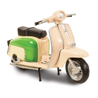 Toyway Diecast Model Lambretta Scooter - Green & Cream 1:18 Scale