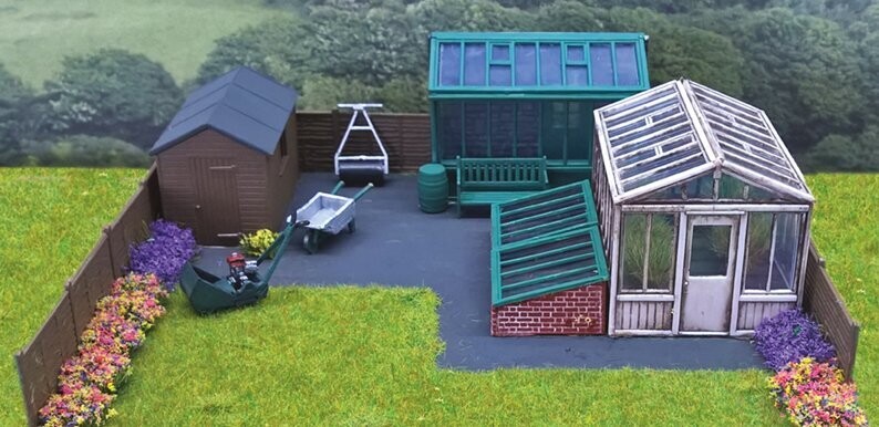 Wills Kits SS92 Garden Buildings and Accessories Kit OO/HO Gauge Wills Kits SS92 Garden Buildings and Accessories Kit OO/HO Gauge