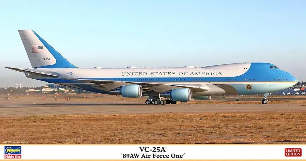 Hasegawa 10866 VC-25A Air Force One 1/200 Scale Plastic Model Kit